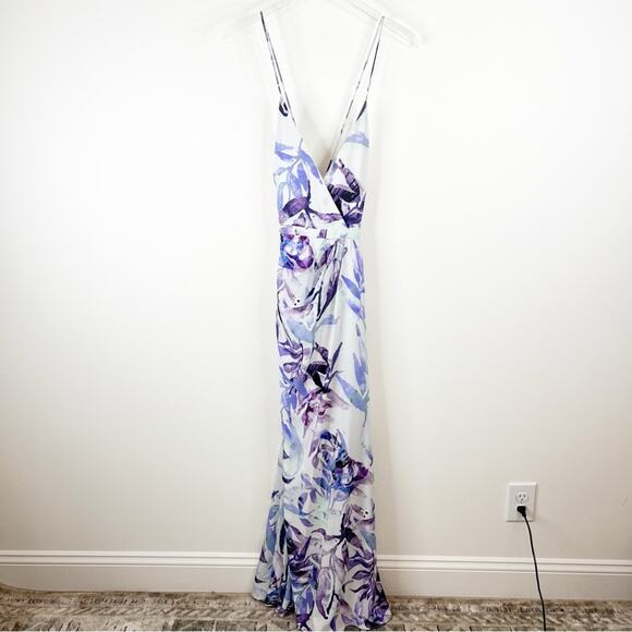 NWT Fame and Partners Fallen Leaves Print Sleeveless Slit Leg Maxi Dress 10 - Picture 2 of 7